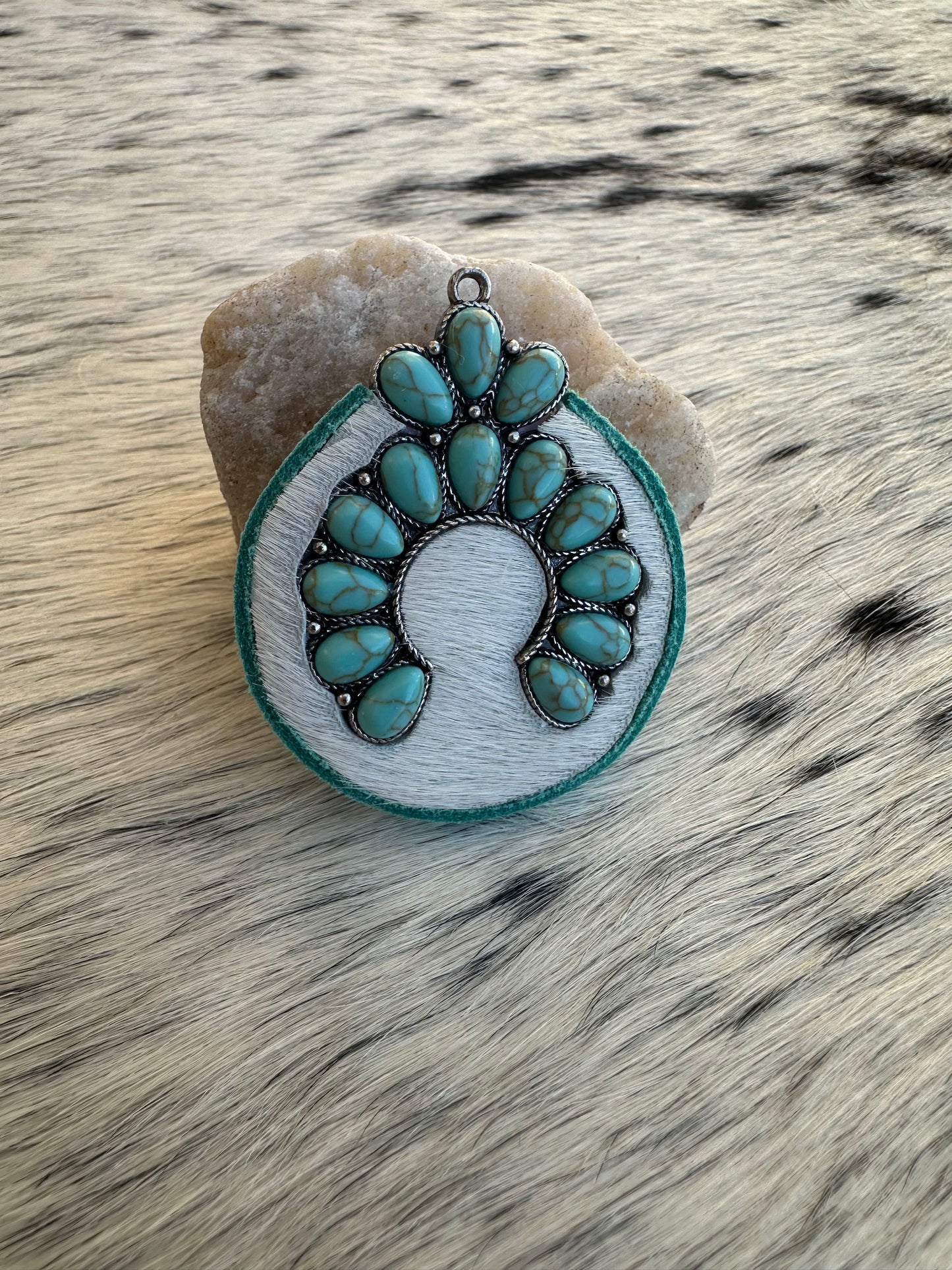Genuine Cowhide Turquoise Pop Sockets